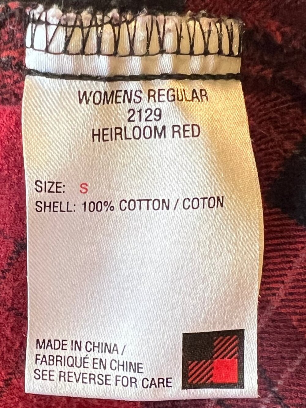 Vintage Woolrich Women's Regular Heirloom Red Plaid Flannel Shirt - Picture 12 of 16
